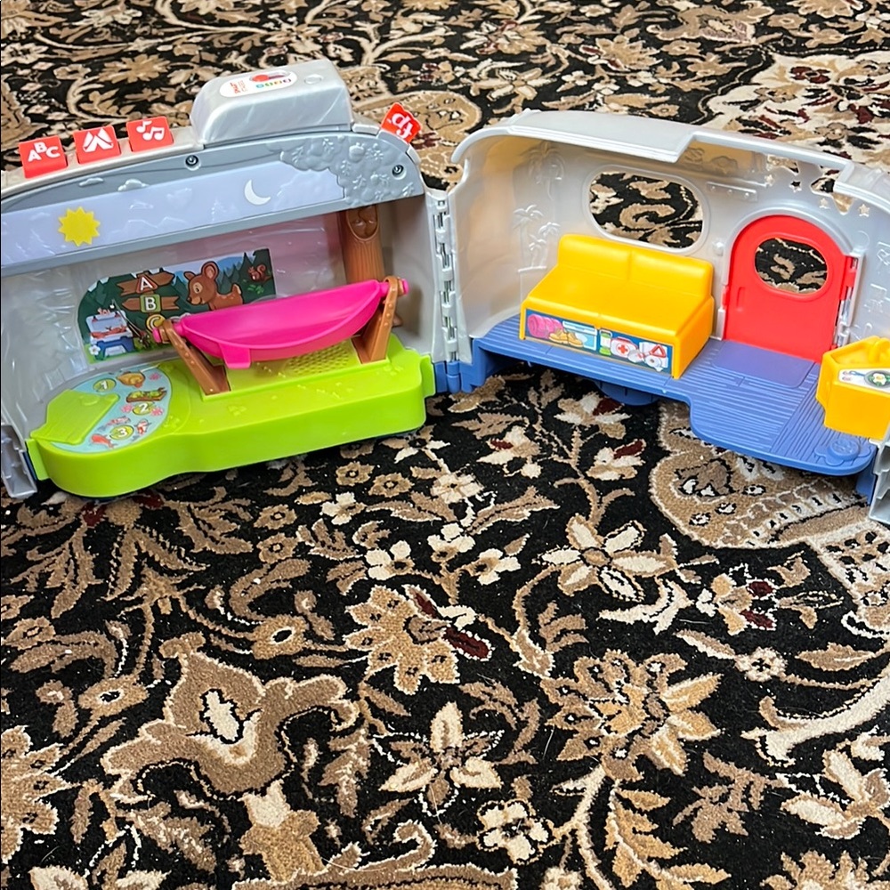 Little people camper